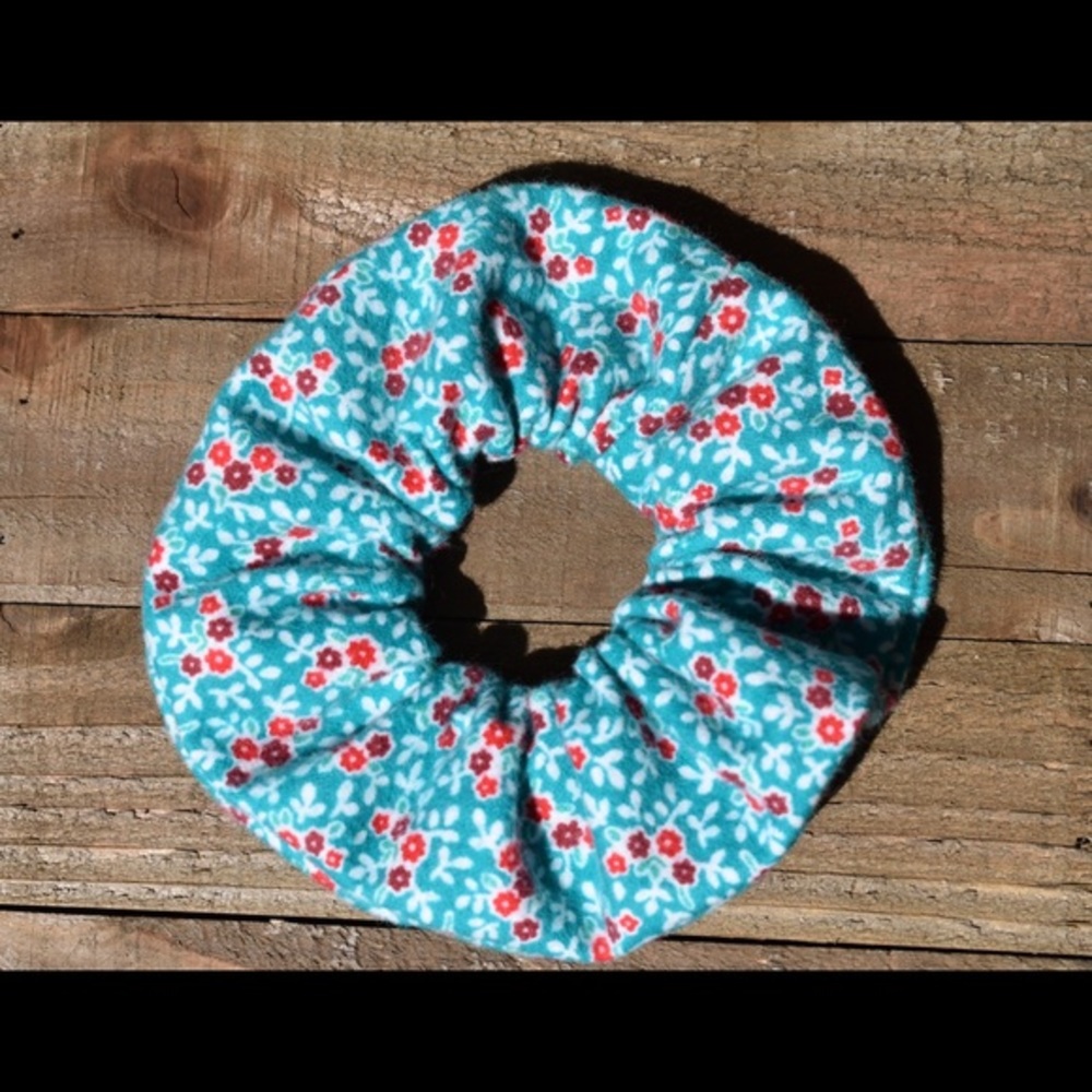 Turquoise Ditsy Floral Flannel Hair Scrunchie New‎
